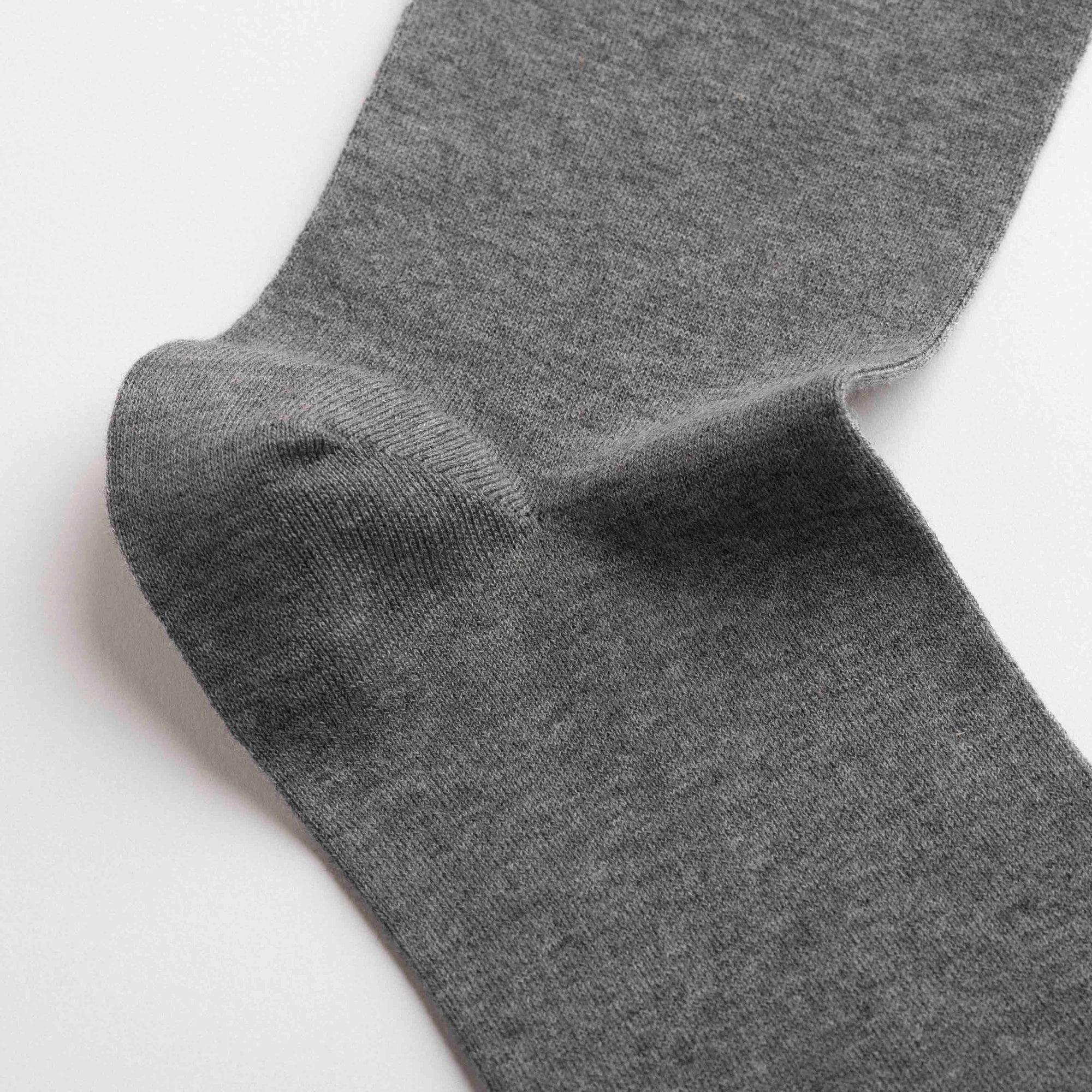 CAPSULE GREY