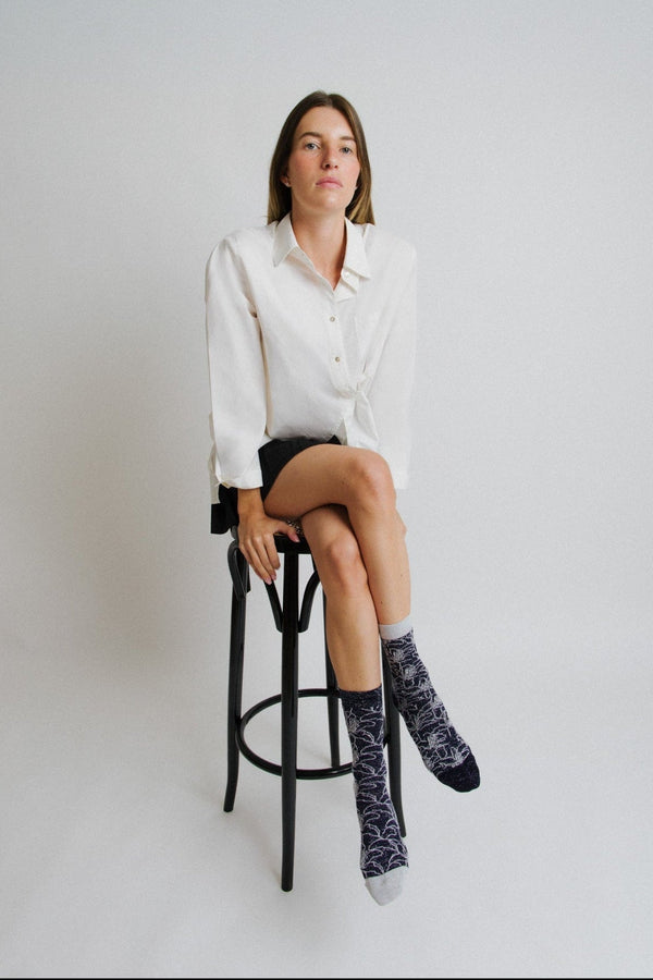 CAPSULE LILY BLACK